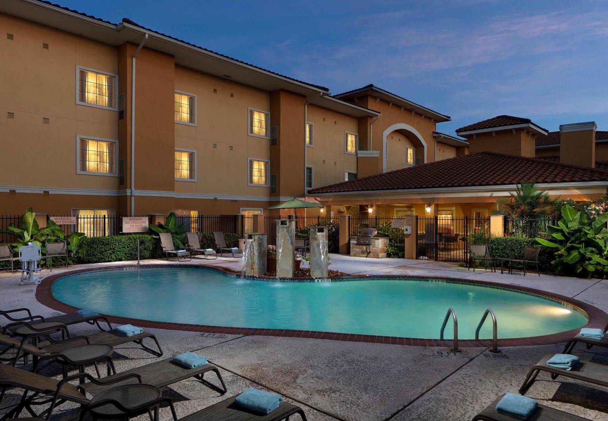 Towneplace Suites Houston North/Shenandoah Exterior foto